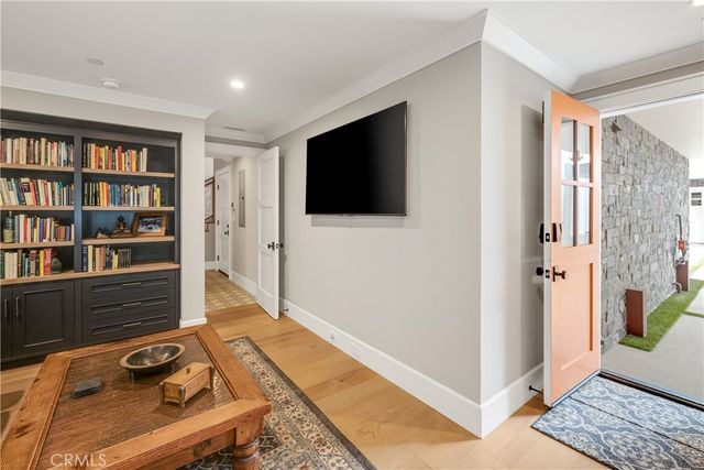 715 2nd, Hermosa Beach, CA 90254