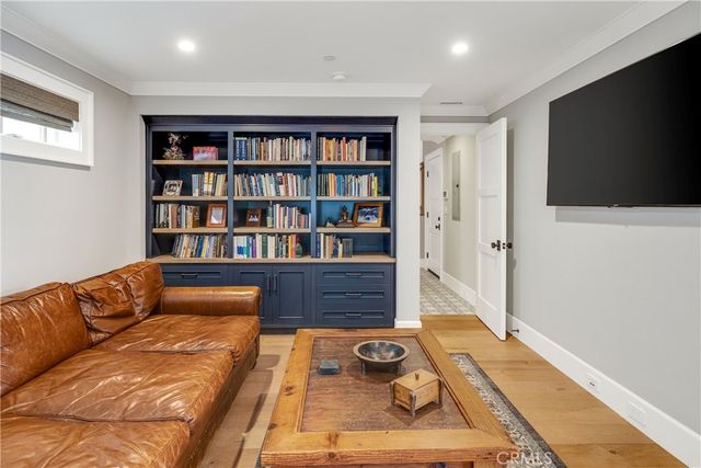 715 2nd, Hermosa Beach, CA 90254