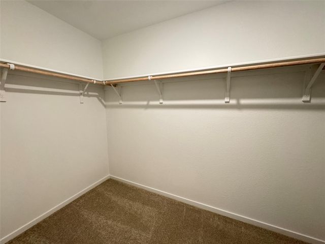 101 Silent Sky LN, Hutto, TX 78634