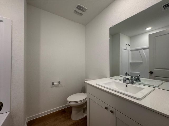 101 Silent Sky LN, Hutto, TX 78634