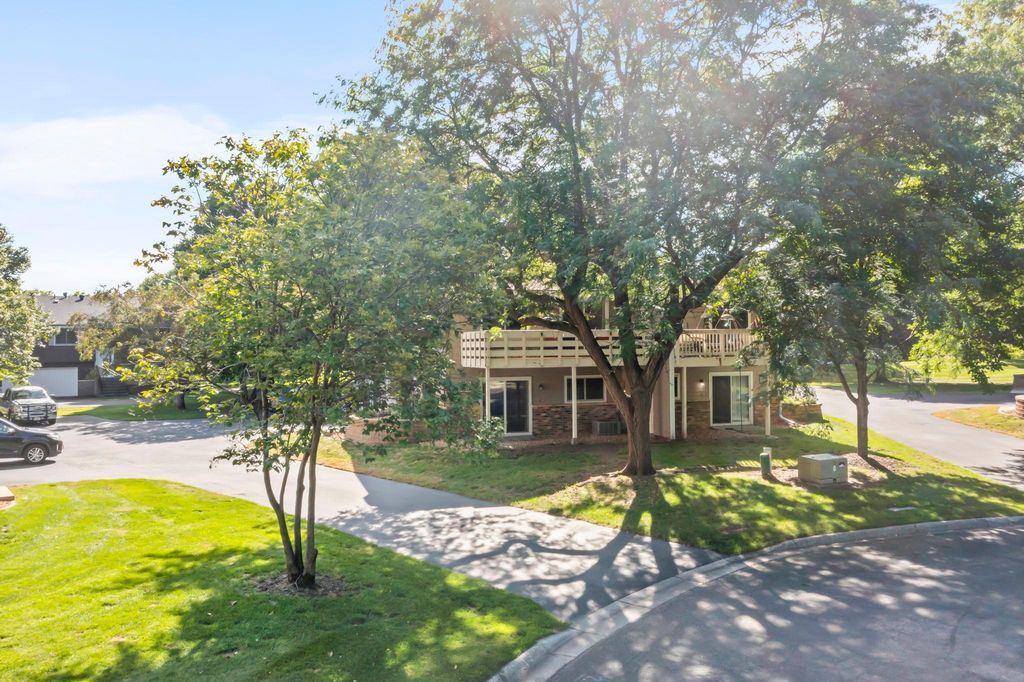 11236 Vessey Circle, Bloomington, MN 55437 — photo 3