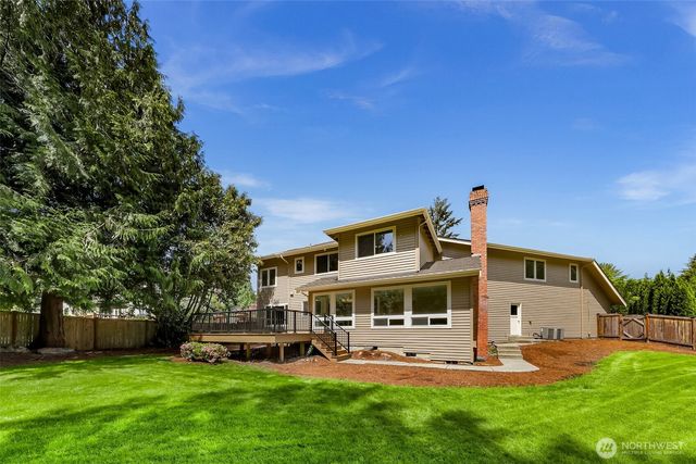25827 NE 9th Street, Sammamish, WA 98074