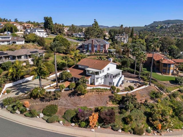 7340 Bolero St, Carlsbad, CA 92009