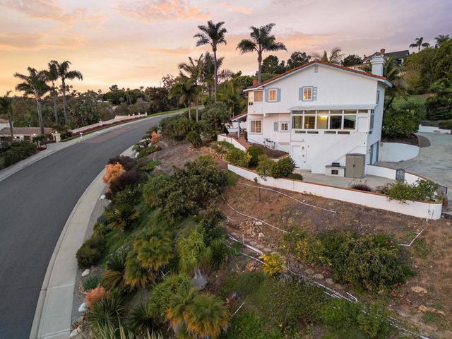 7340 Bolero St, Carlsbad, CA 92009