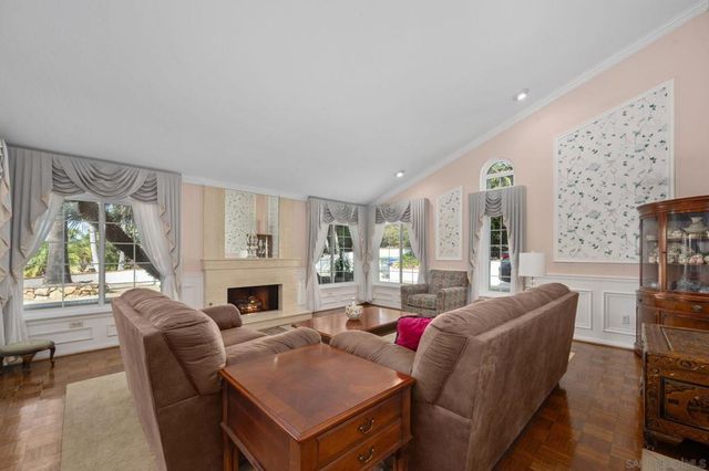 7340 Bolero St, Carlsbad, CA 92009