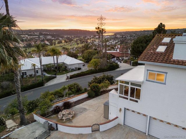 7340 Bolero St, Carlsbad, CA 92009