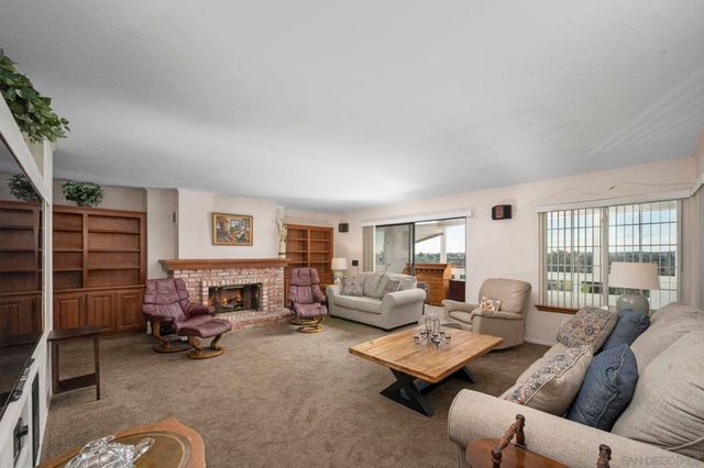 7340 Bolero St, Carlsbad, CA 92009