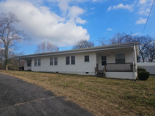 210 Twin Oaks Rd, Mcminnville, TN 37110
