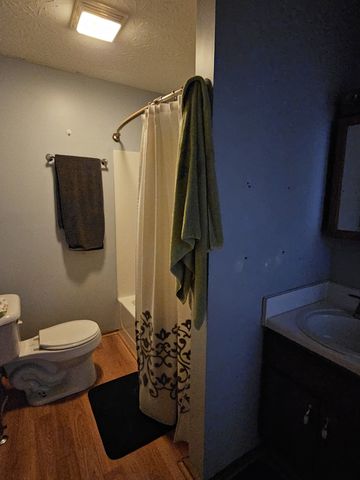 210 Twin Oaks Rd, Mcminnville, TN 37110