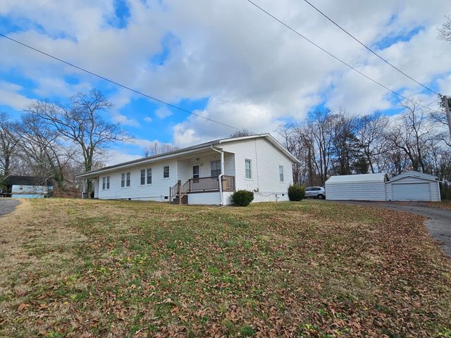 210 Twin Oaks Rd, Mcminnville, TN 37110