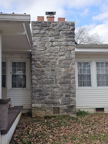 210 Twin Oaks Rd, Mcminnville, TN 37110