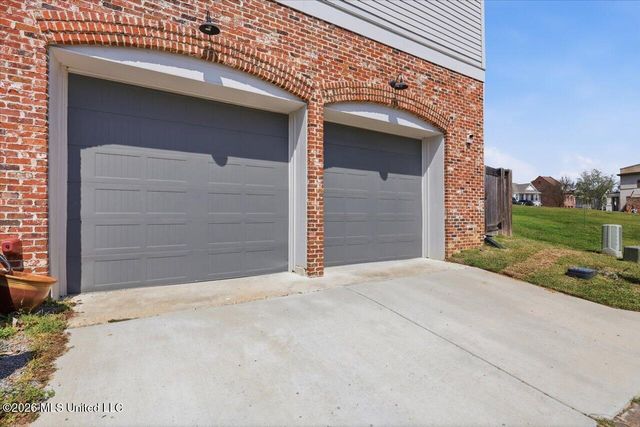 211 N Natchez Drive, Madison, MS 39110
