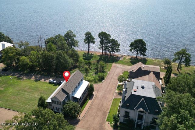 211 N Natchez Drive, Madison, MS 39110
