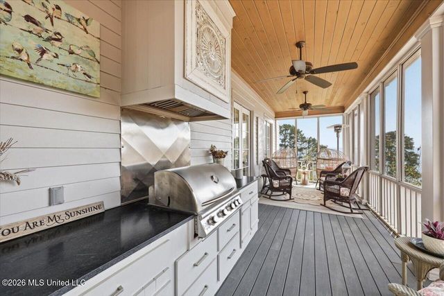 211 N Natchez Drive, Madison, MS 39110