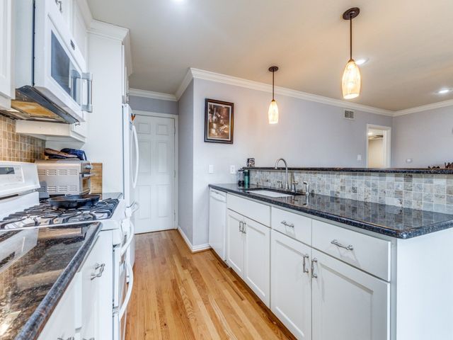 11707 Rogue Way, Dallas, TX 75218