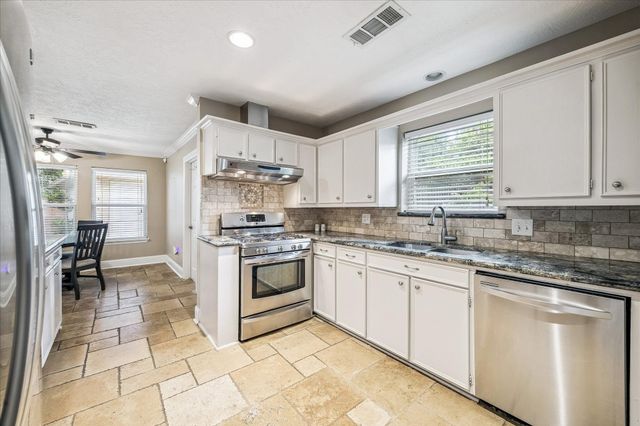 12518 Hazelwood Lane, Houston, TX 77077