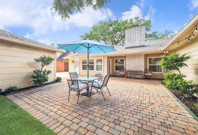 12518 Hazelwood Lane, Houston, TX 77077