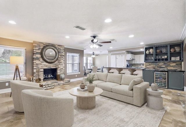 12518 Hazelwood Lane, Houston, TX 77077