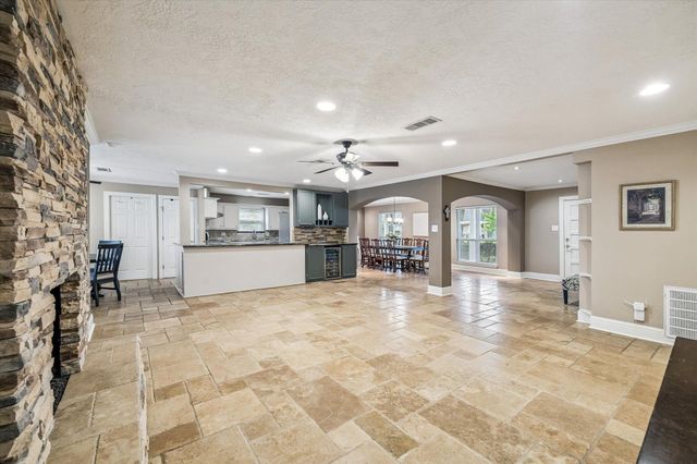 12518 Hazelwood Lane, Houston, TX 77077