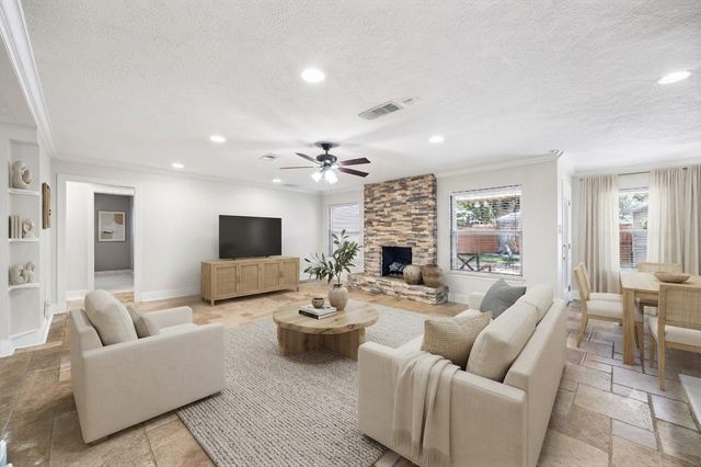 12518 Hazelwood Lane, Houston, TX 77077