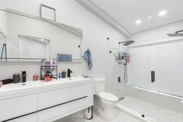 501 NW 78th Way, Plantation, FL 33324