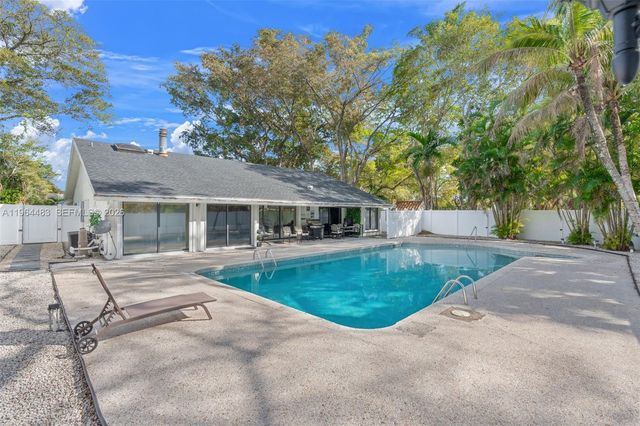 501 NW 78th Way, Plantation, FL 33324