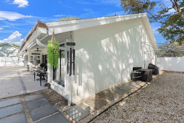 501 NW 78th Way, Plantation, FL 33324