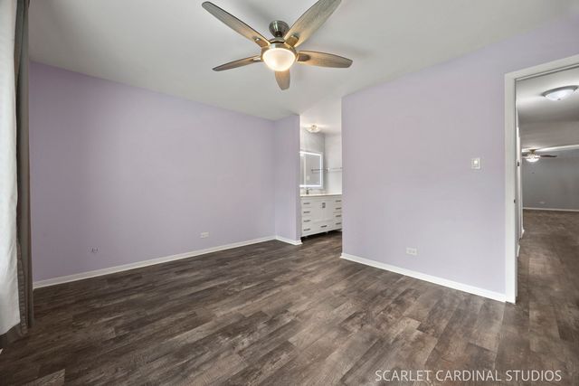 1773 Gloucester Court A, Wheaton, IL 60189