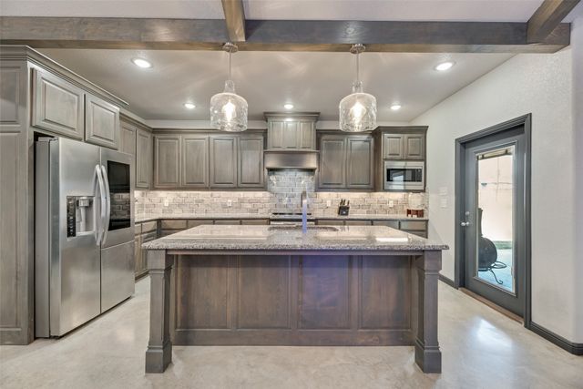 416 Christian Way, Azle, TX 76020