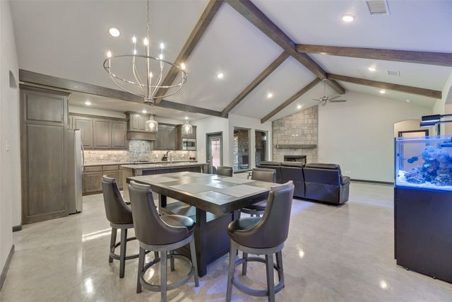 416 Christian Way, Azle, TX 76020