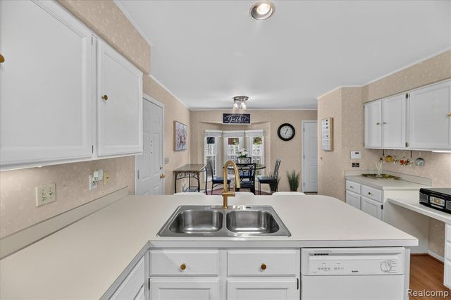 6407 Western Way, Flint, MI 48532