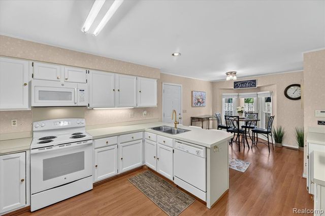 6407 Western Way, Flint, MI 48532
