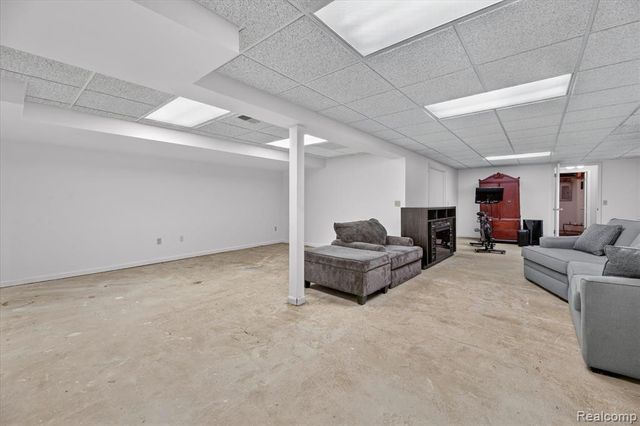 6407 Western Way, Flint, MI 48532