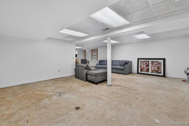 6407 Western Way, Flint, MI 48532