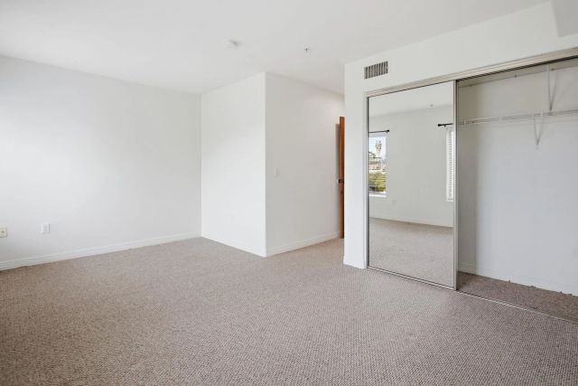 801 W W Hawthorn St 203, San Diego, CA 92101