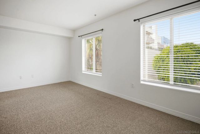 801 W W Hawthorn St 203, San Diego, CA 92101