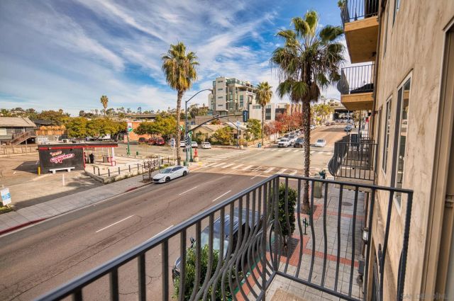 801 W W Hawthorn St 203, San Diego, CA 92101