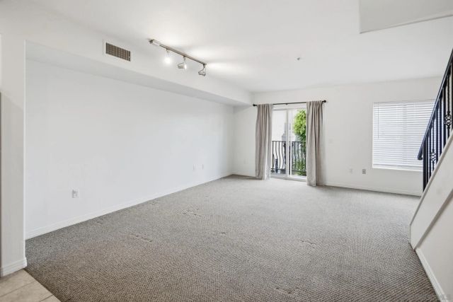 801 W W Hawthorn St 203, San Diego, CA 92101