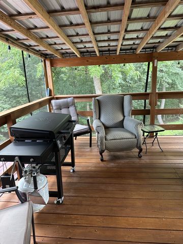 124 Joyce Ln, Ashland City, TN 37015