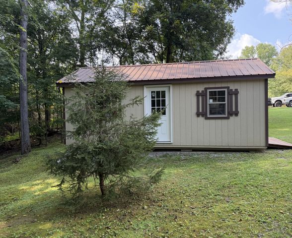 124 Joyce Ln, Ashland City, TN 37015