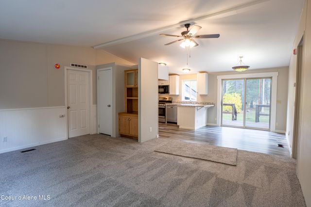 66 Juniper Ln, Naples, ID 83847