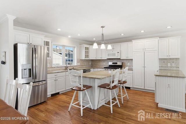 21 Jersey City Avenue, Lavallette, NJ 08735