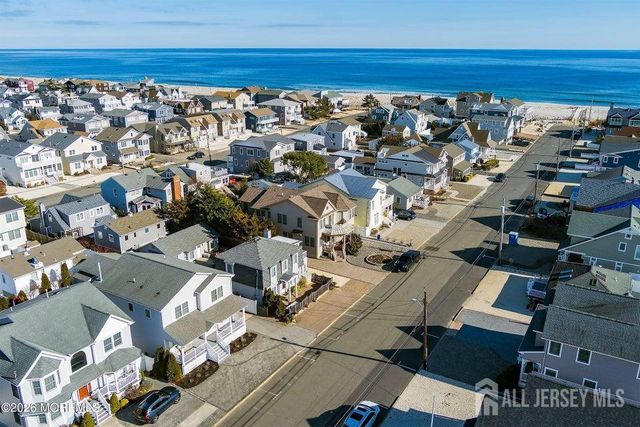 21 Jersey City Avenue, Lavallette, NJ 08735