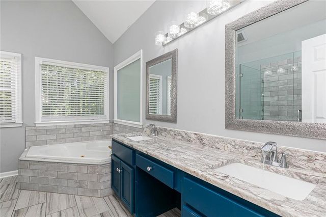 482 Broadstone Way NW, Acworth, GA 30101