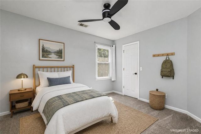 482 Broadstone Way NW, Acworth, GA 30101