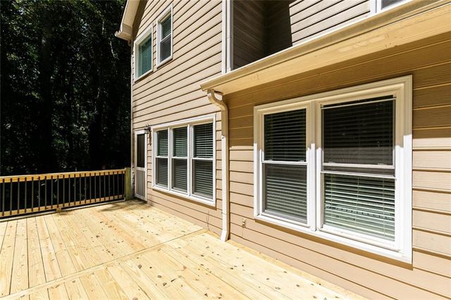 482 Broadstone Way NW, Acworth, GA 30101