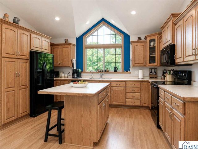 446 Thomas Drive, Eagle Lake, MN 56024