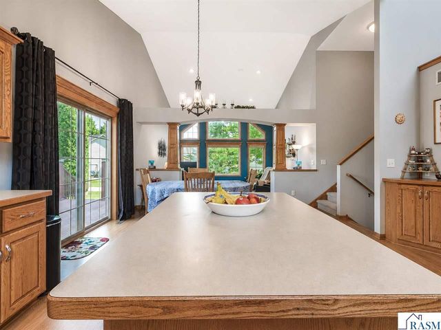 446 Thomas Drive, Eagle Lake, MN 56024