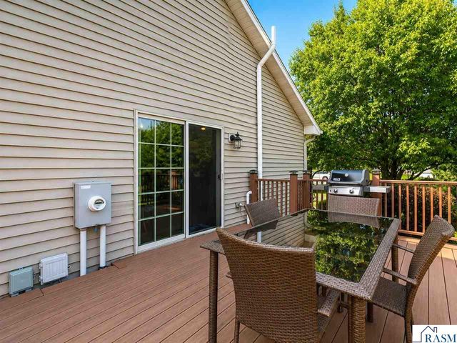 446 Thomas Drive, Eagle Lake, MN 56024