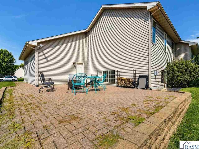 446 Thomas Drive, Eagle Lake, MN 56024